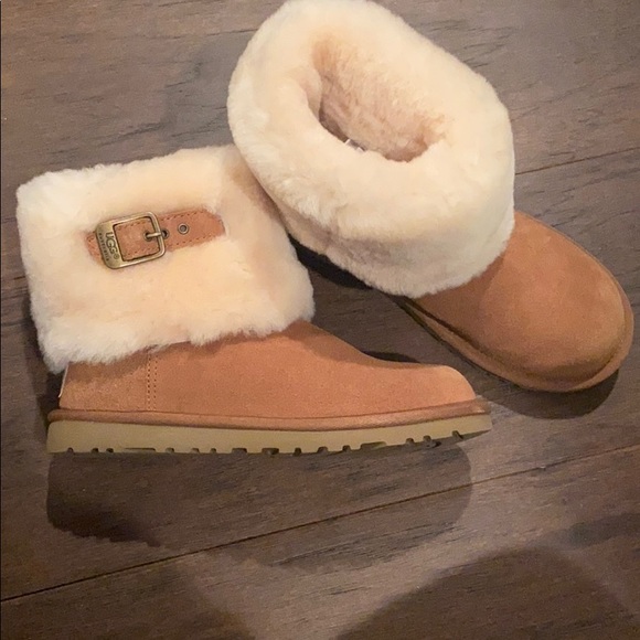 Ugg boots - Picture 2 of 5